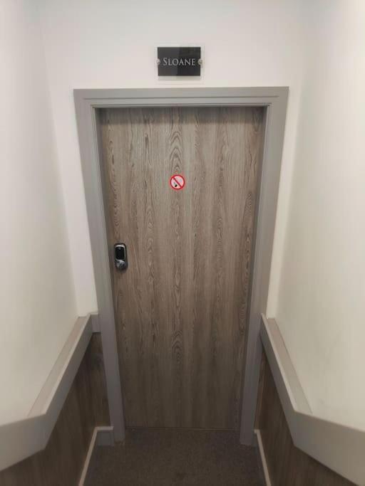 Sloane Modern 2 Bedroom Seafront Apartment Blackpool Exterior photo